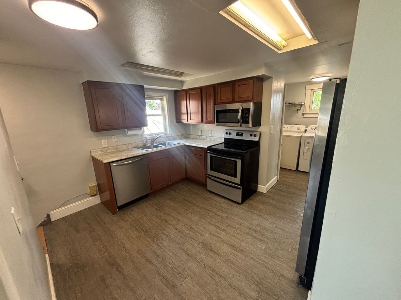 921 6th St S - Photo 2 of 11