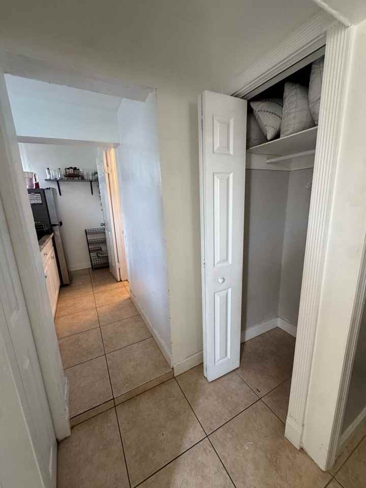 631 Sw 71st Ct #2 - Photo 7 of 8