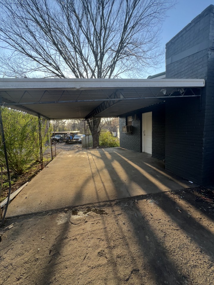 699 Perry Dr #NA - Photo 3 of 13