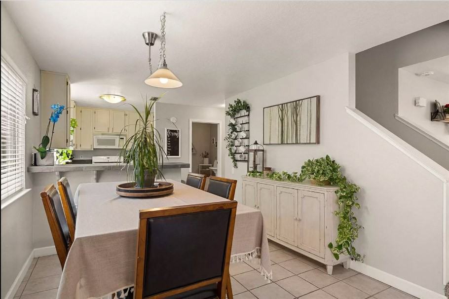 35 Patricia Way #35 - Photo 2 of 16