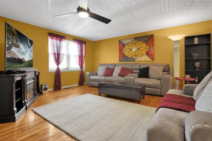 2842 Kingsrowe Ct #2842 - Photo 5 of 20