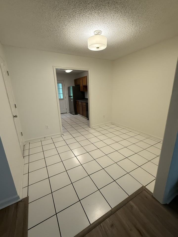 4067 Coopers Hill Dr Se #4067 - Photo 5 of 9