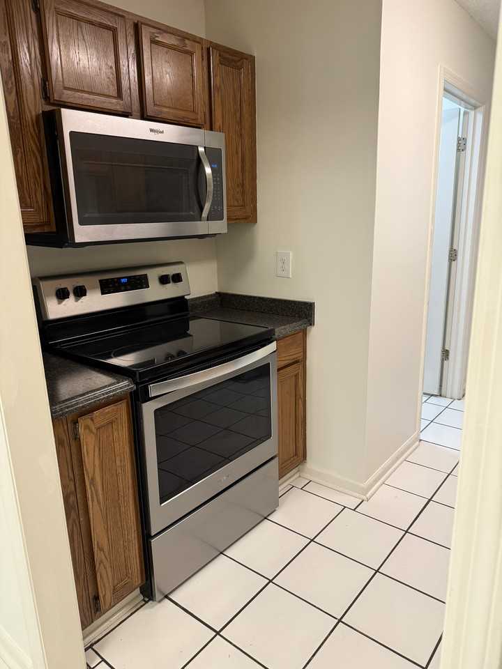 4067 Coopers Hill Dr Se #4067 - Photo 7 of 9