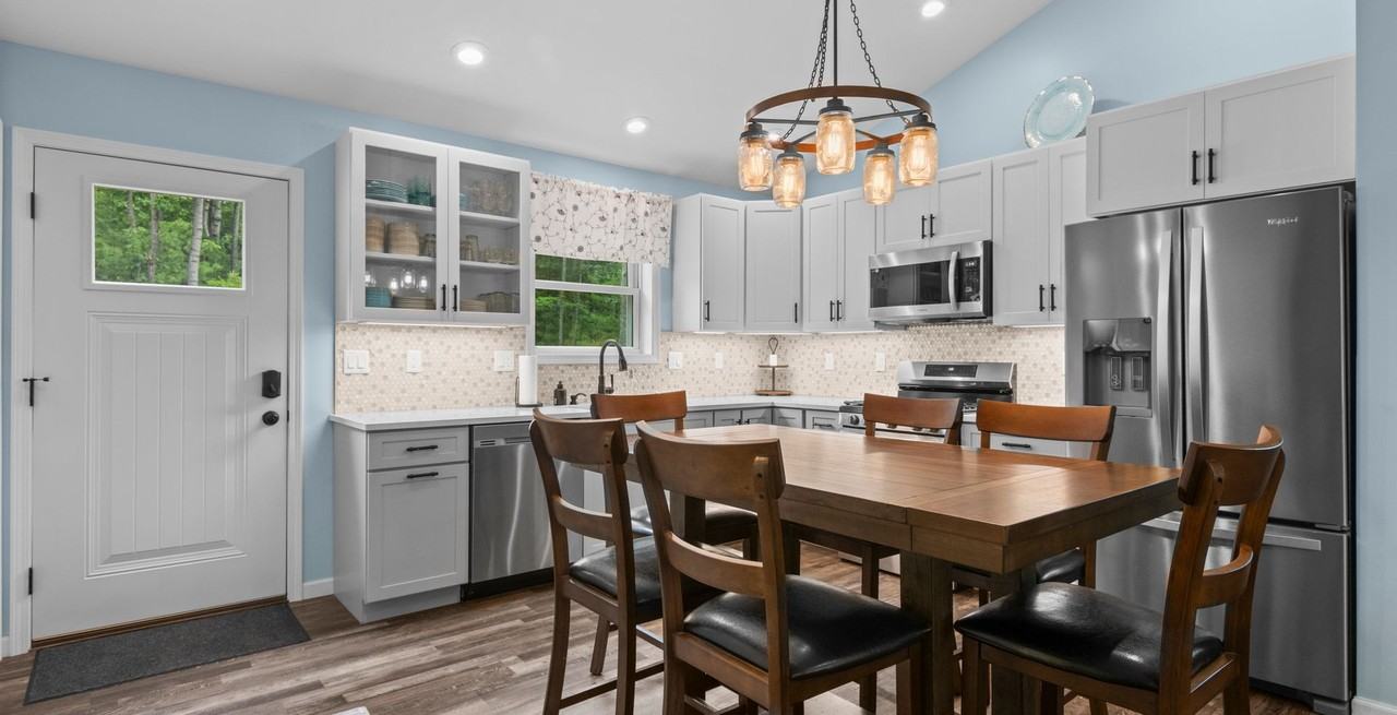 183 183 Poplar St	 - Tranquil Waters on Tibbets - Photo 3 of 40