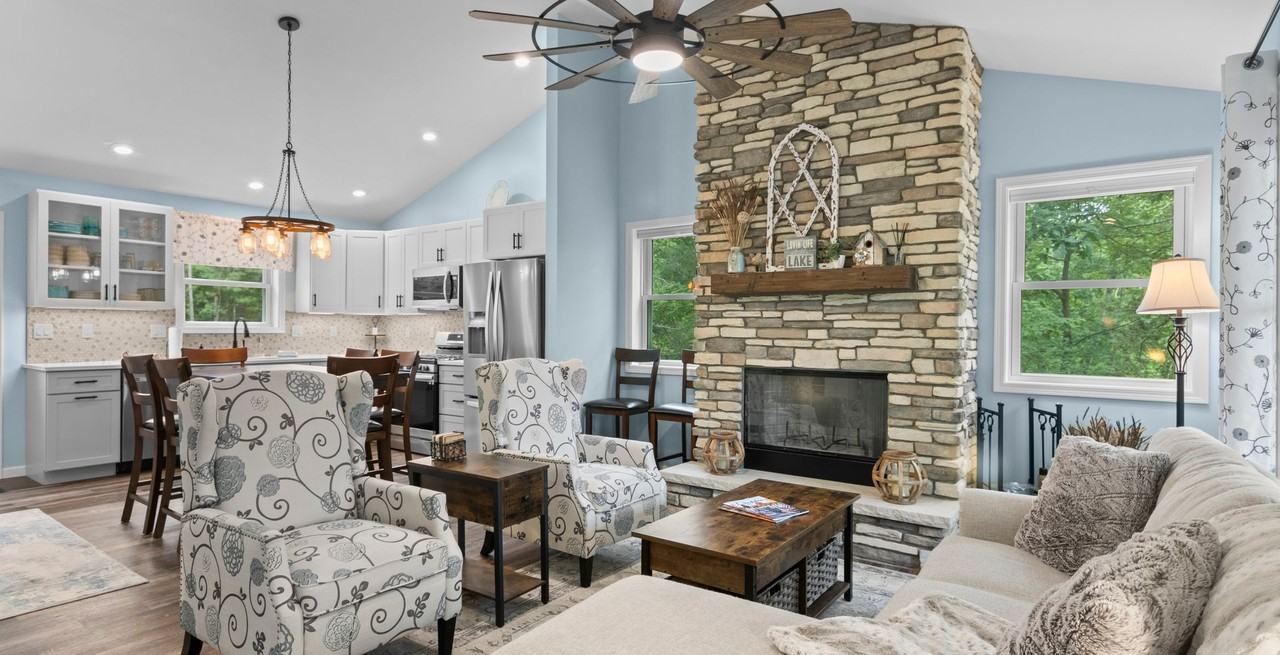 183 183 Poplar St	 - Tranquil Waters on Tibbets - Photo 6 of 40