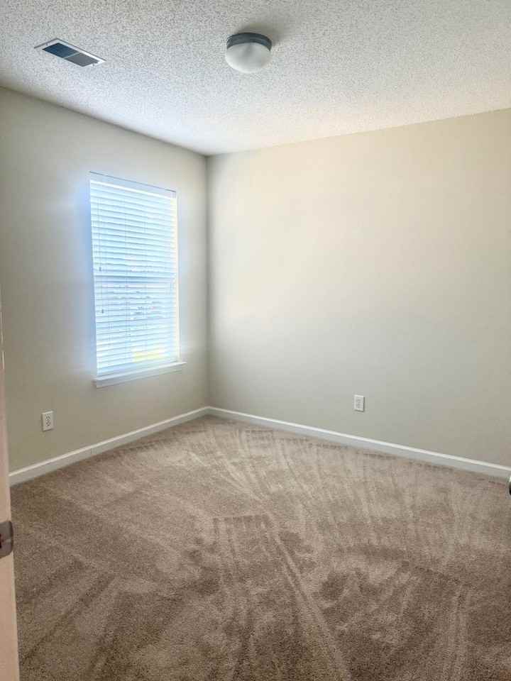 229 Star Hill Ln - Photo 7 of 15