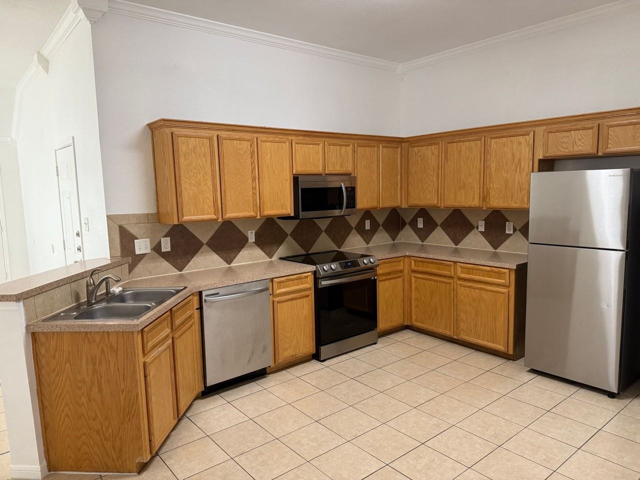 4100 Elms Run Cir #A - Photo 2 of 21