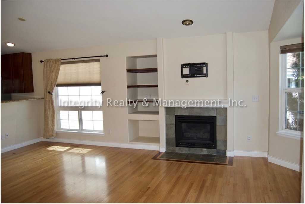 8840 Shoal Creek Ln - Photo 3 of 28