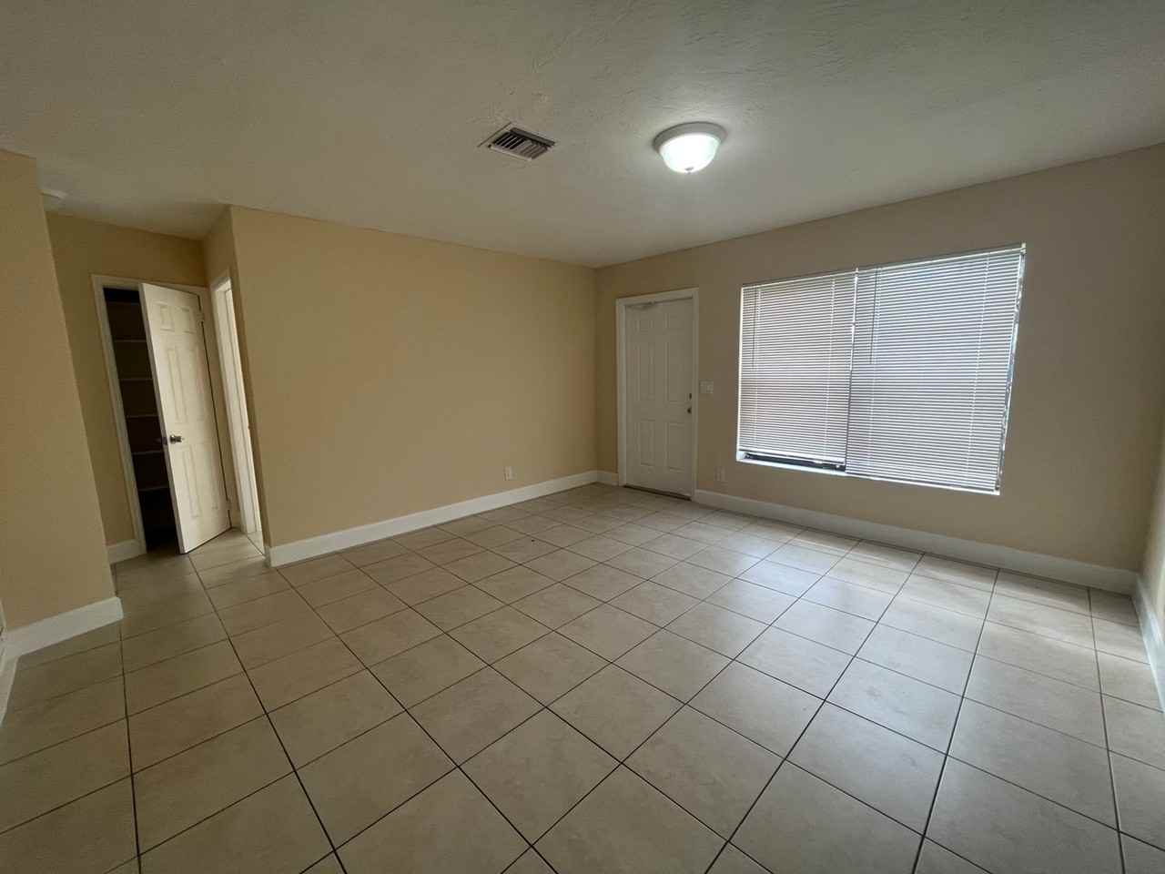 1213 Pioneer Rd - Photo 3 of 14