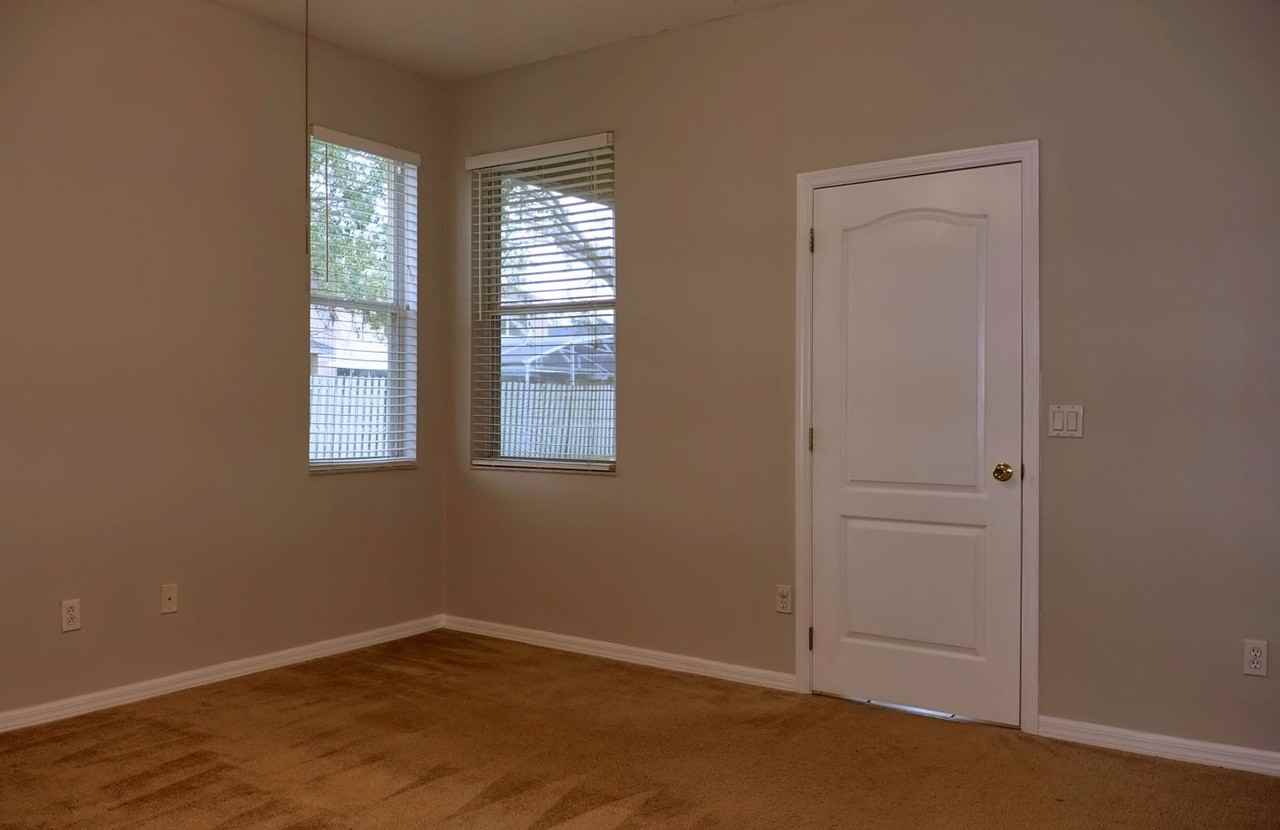 4963 Solimartin Dr - Photo 3 of 32