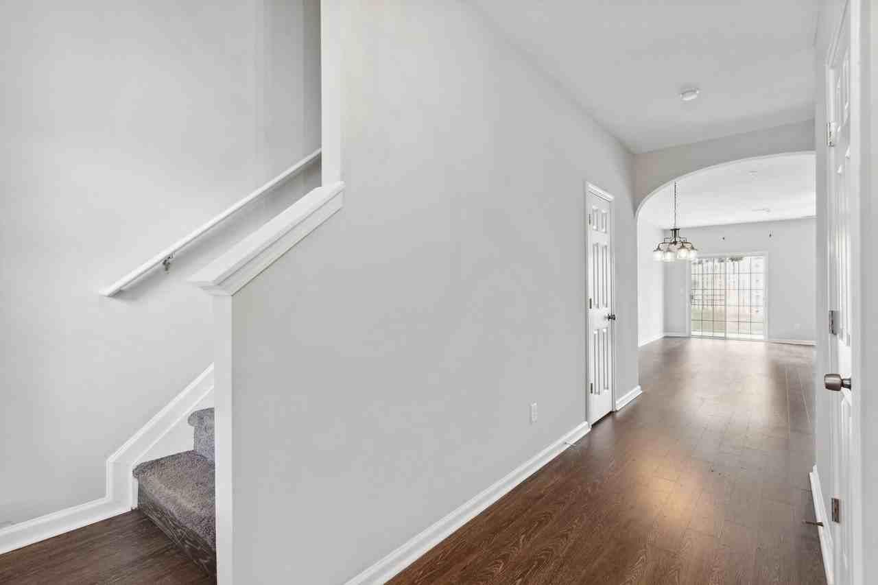 372 Azalea Cir - Photo 2 of 39