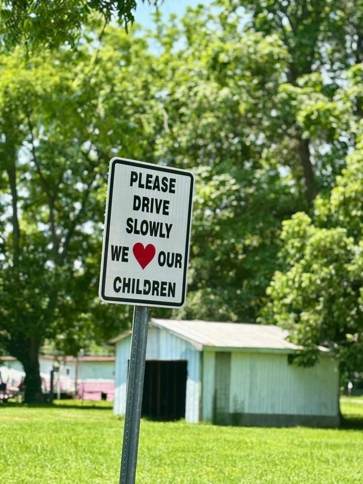 739 N 3rd Ave - Photo 3 of 22