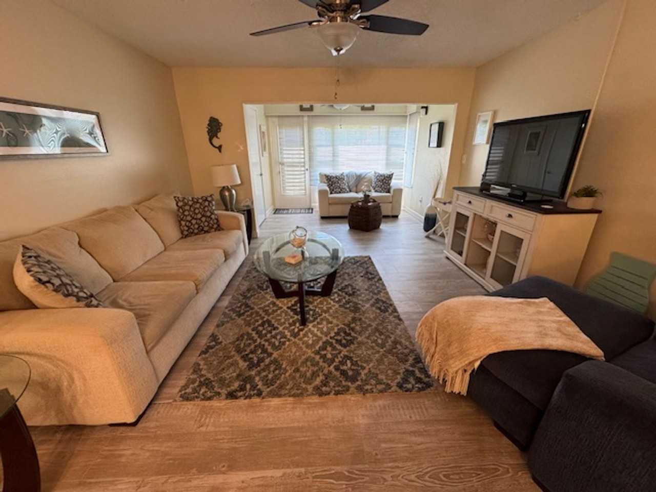 1828 Pine Valley Dr - Photo 4 of 18