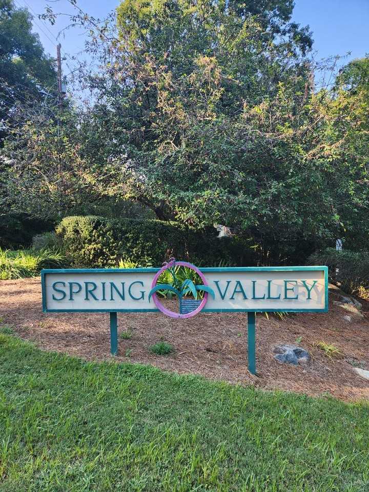 115 Creekview Cir - Photo 3 of 21