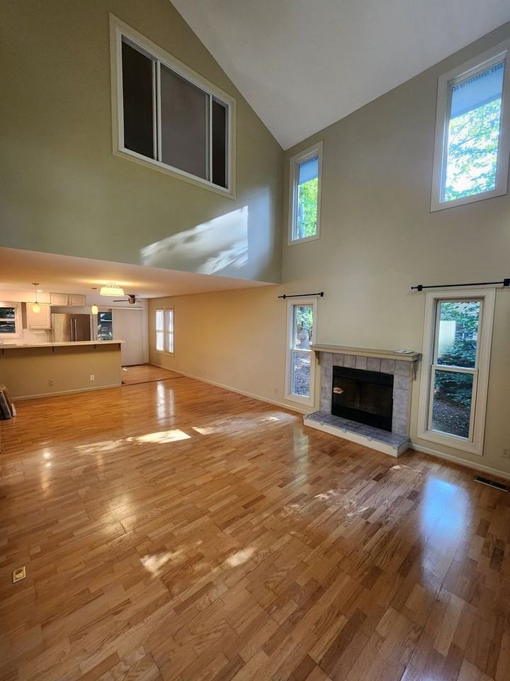 115 Creekview Cir - Photo 4 of 21