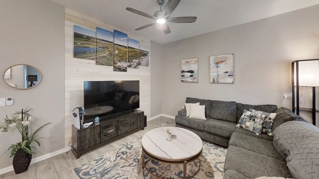 8511 Golf Way - Photo 3 of 19