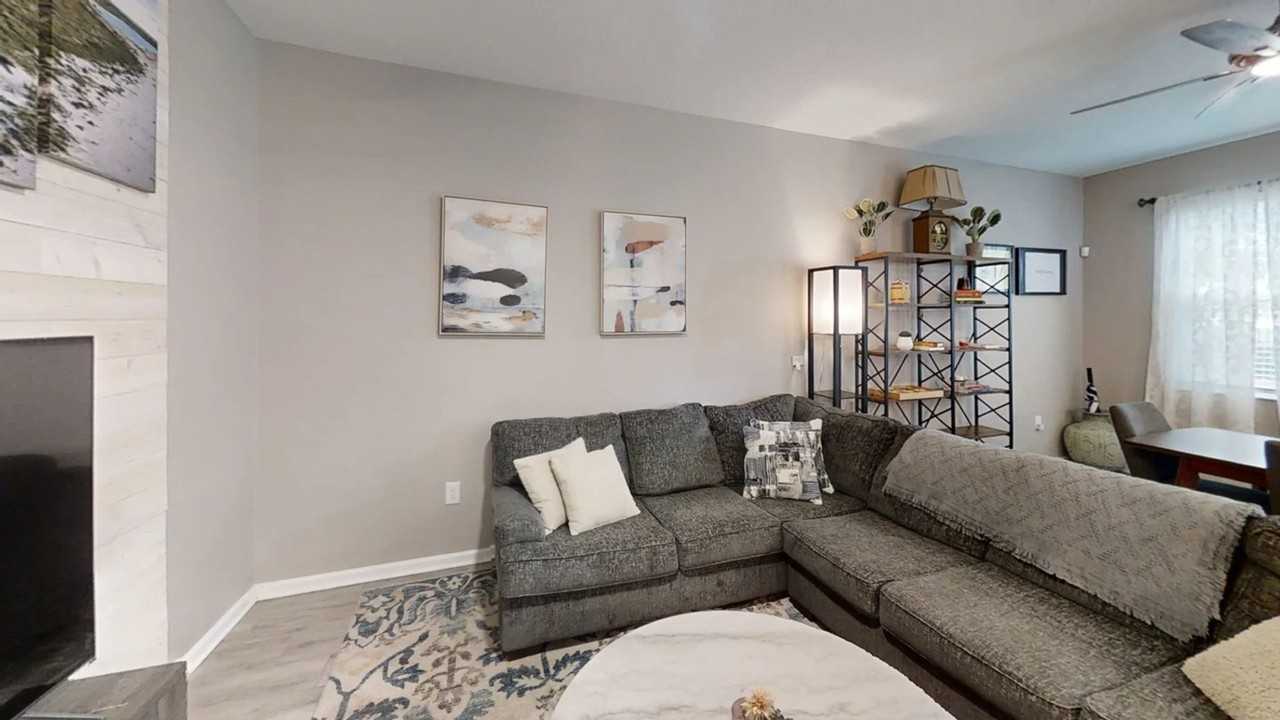 8511 Golf Way - Photo 2 of 19