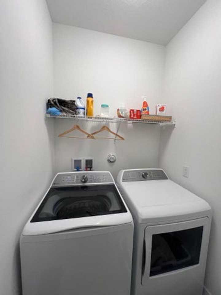 5252 Beckman Ter - Photo 7 of 10