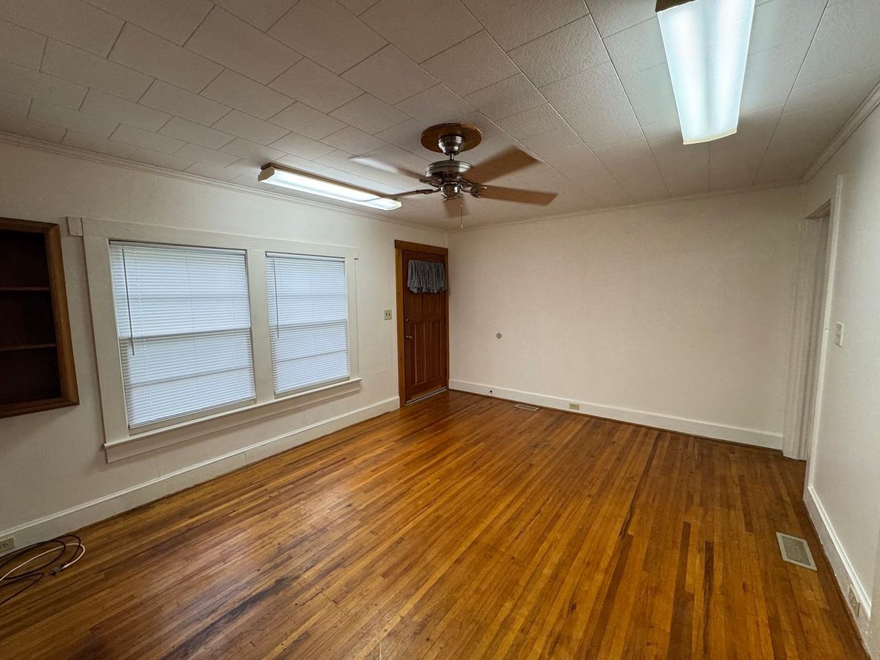 112 Kale St - Photo 3 of 22