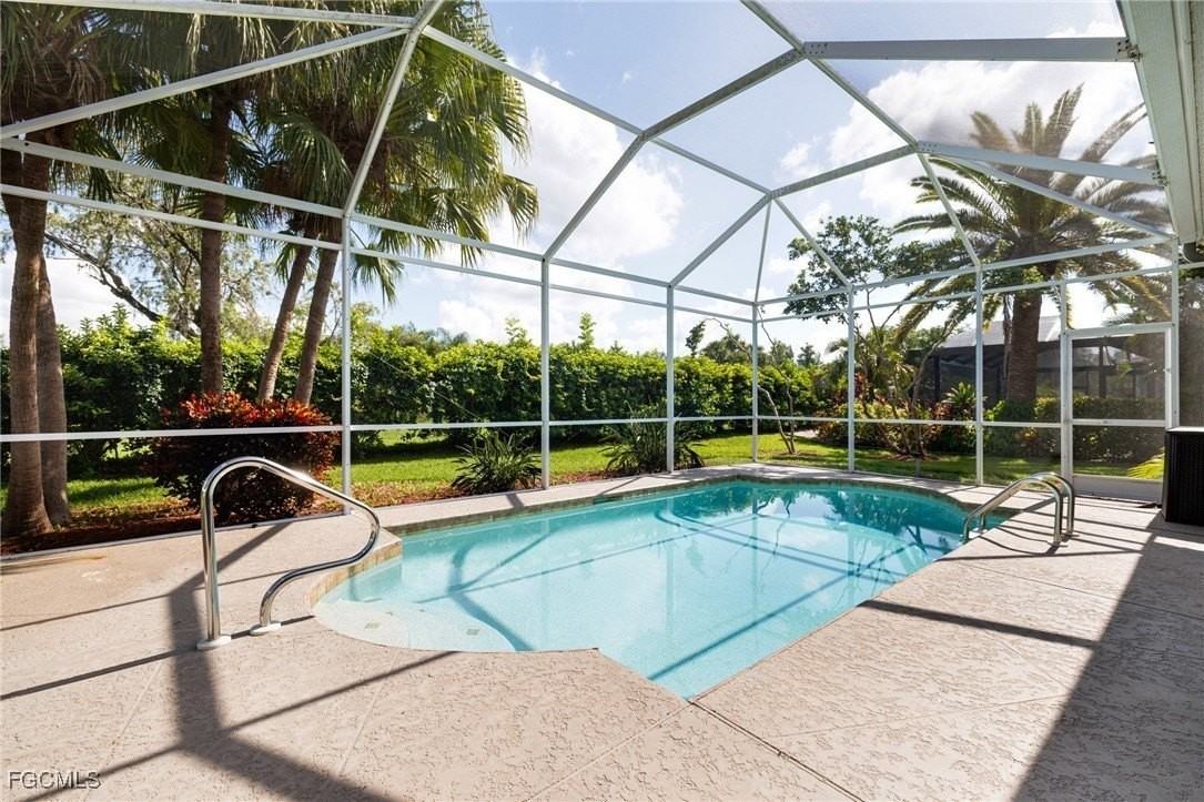 12986 Kedleston Cir - Photo 2 of 30