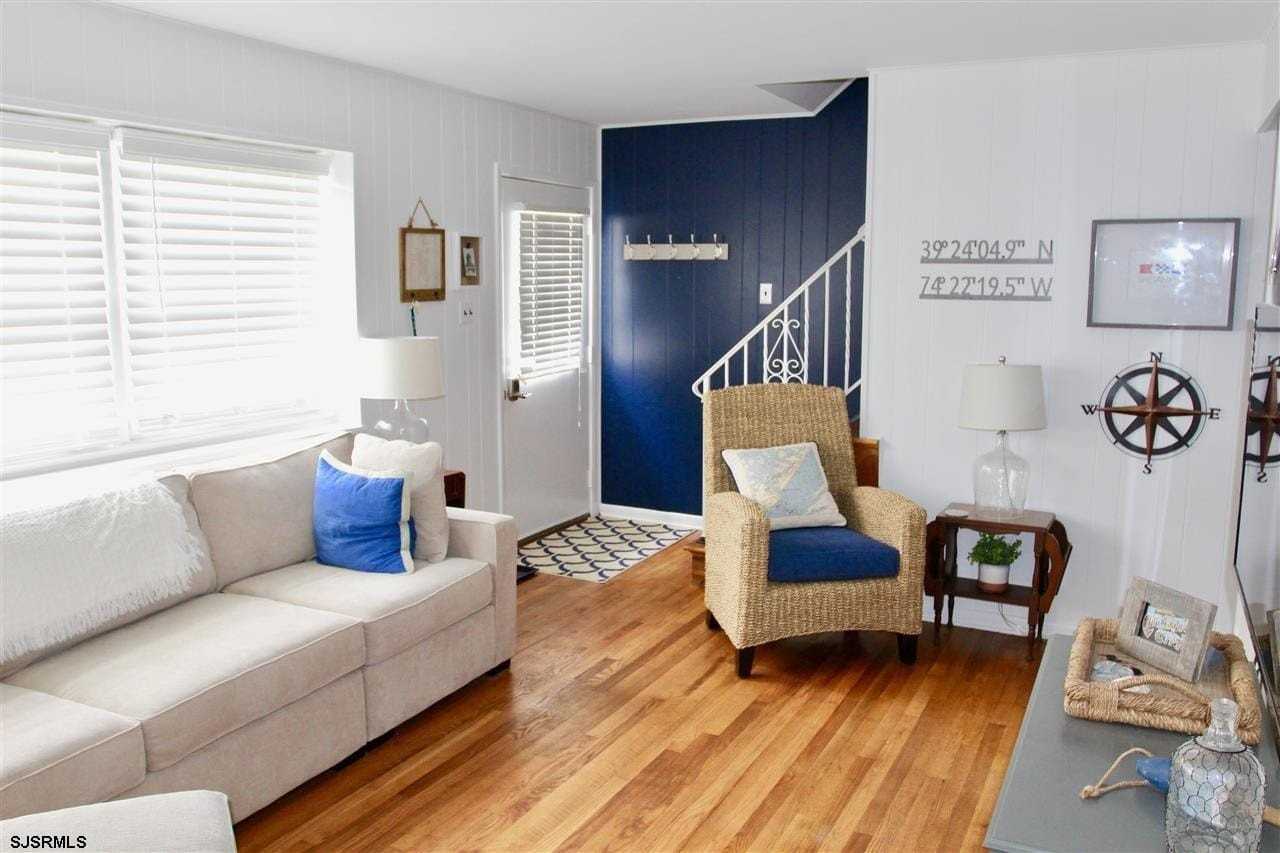 325 14th St S - Photo 4 of 29