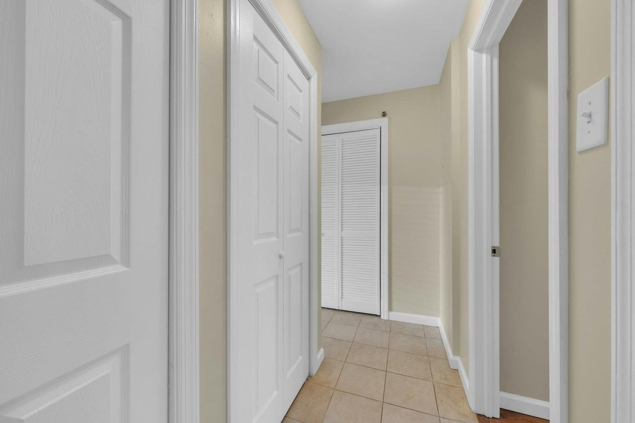 179 Newark Ave - Photo 7 of 9