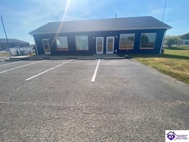 4675 N Dixie Hwy - Photo 4 of 10