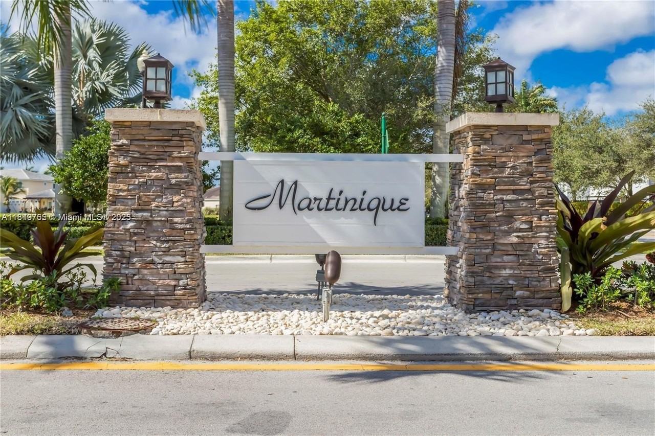 3223 Se 4th Ct - Photo 4 of 38