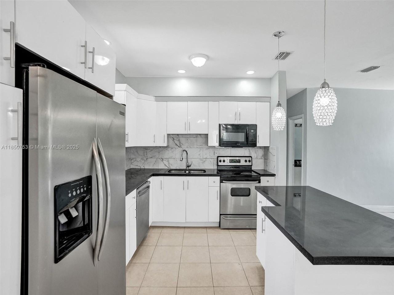 3431 Jackson Blvd #0 - Photo 4 of 11