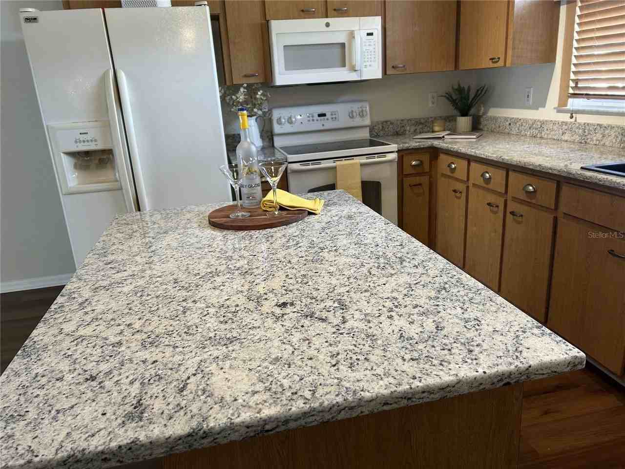 2877 56th Avenue Cir E - Photo 4 of 24