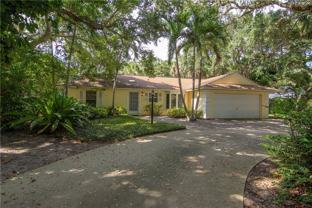 915 Marigold Ln - Photo 1 of 1