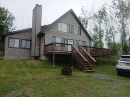 featured image of Woodcrest Ln