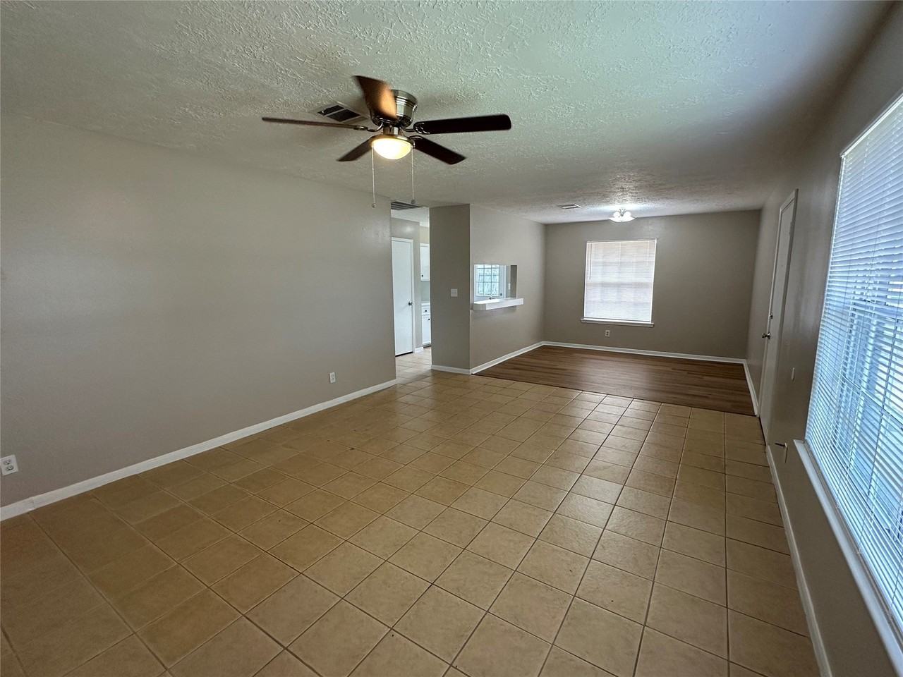 121 S Brownell St - Photo 2 of 12