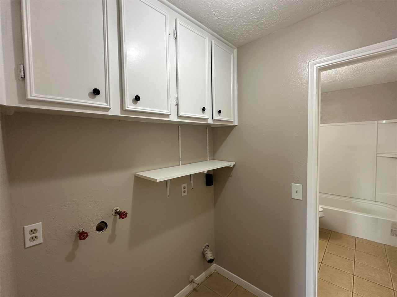 121 S Brownell St - Photo 6 of 12