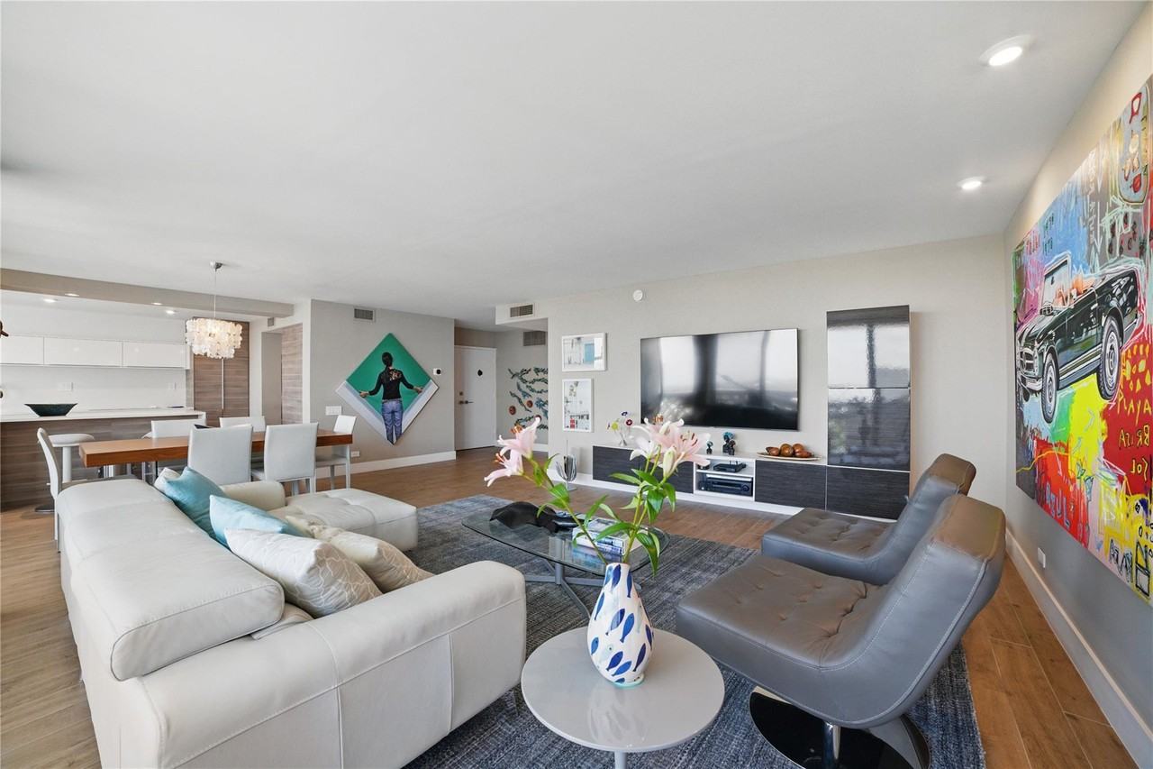 1200 S Ocean Blvd - Photo 4 of 36