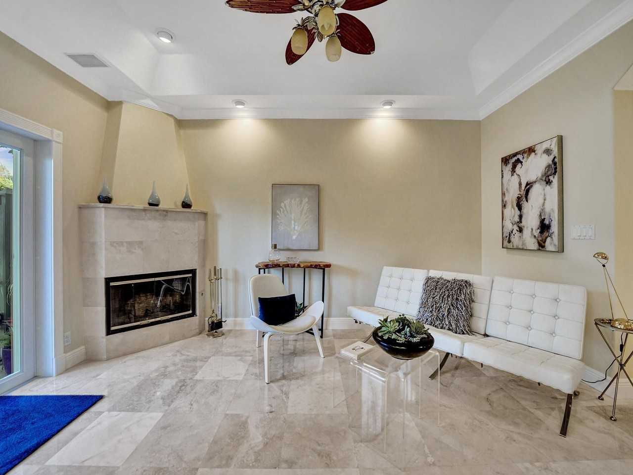 368 Ne 7th Ave - Photo 2 of 31