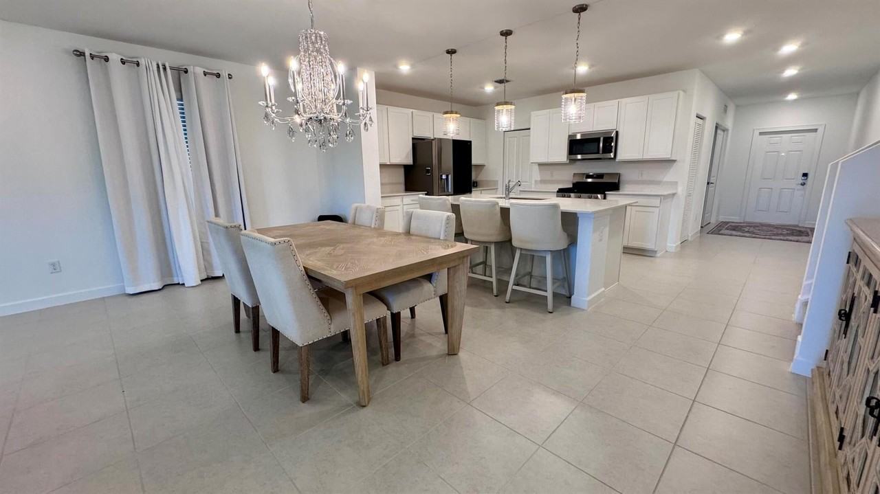 6371 Nw Windwood Way - Photo 6 of 18