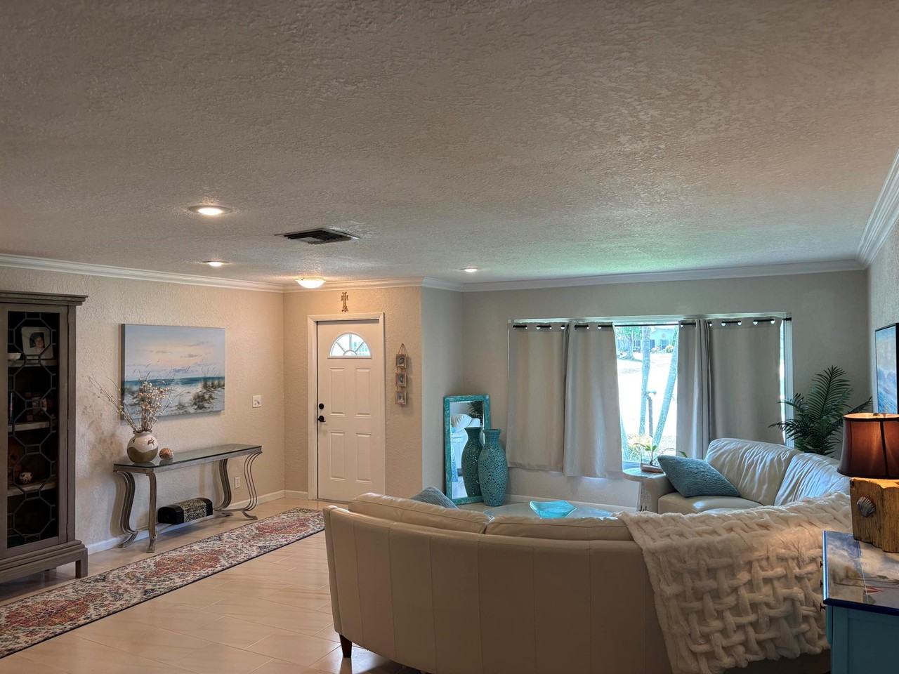 6433 Sagewood Way - Photo 4 of 48