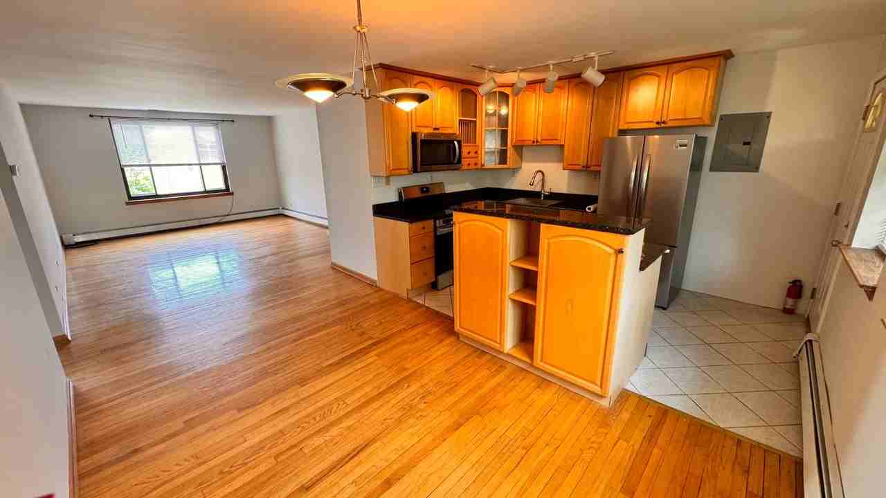 2843 W Arthur Ave - Photo 7 of 28