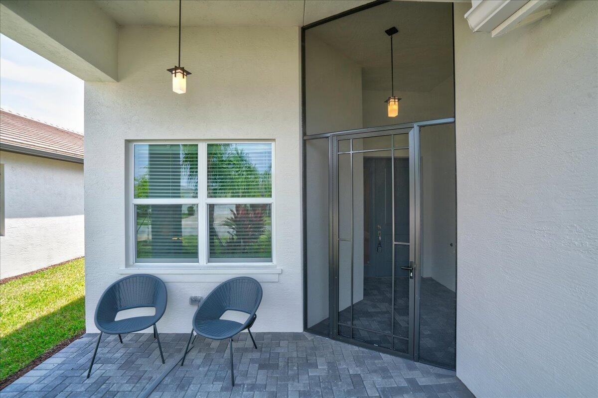 13348 Southwest River Rock Road - Photo 4 of 50