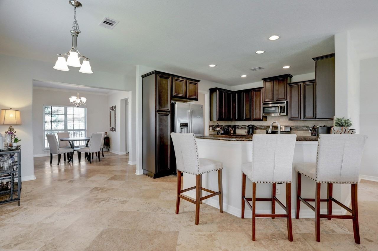 305 Twin Timbers Ln - Photo 7 of 10