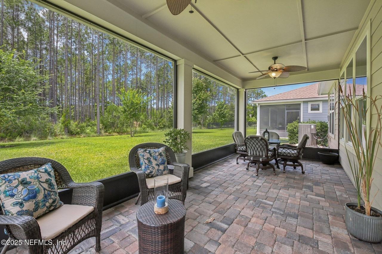 102 Havencrest Ave - Photo 3 of 50