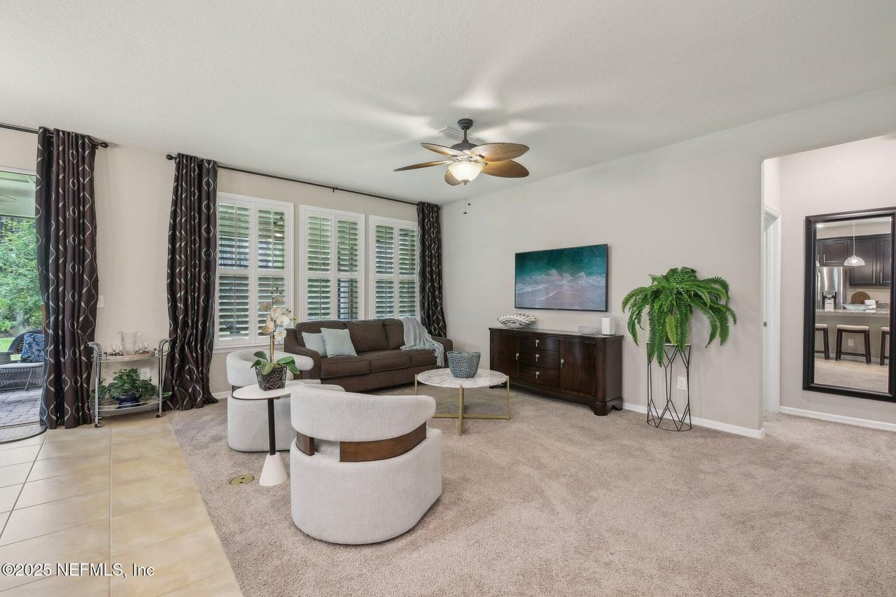 102 Havencrest Ave - Photo 7 of 50