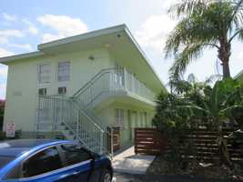 featured image of 1122 N H St