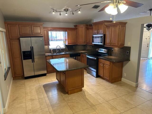 10332 Brookville Ln - Photo 7 of 28