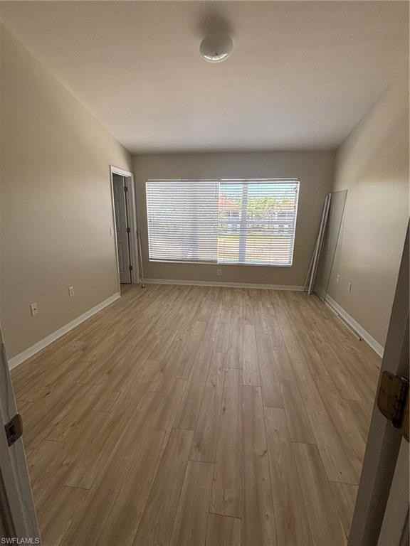 1004 Hampton Cir - Photo 6 of 14