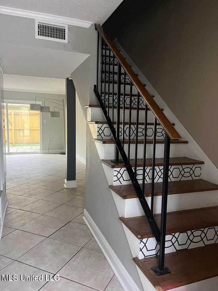 3310 Washington Ave - Photo 4 of 11