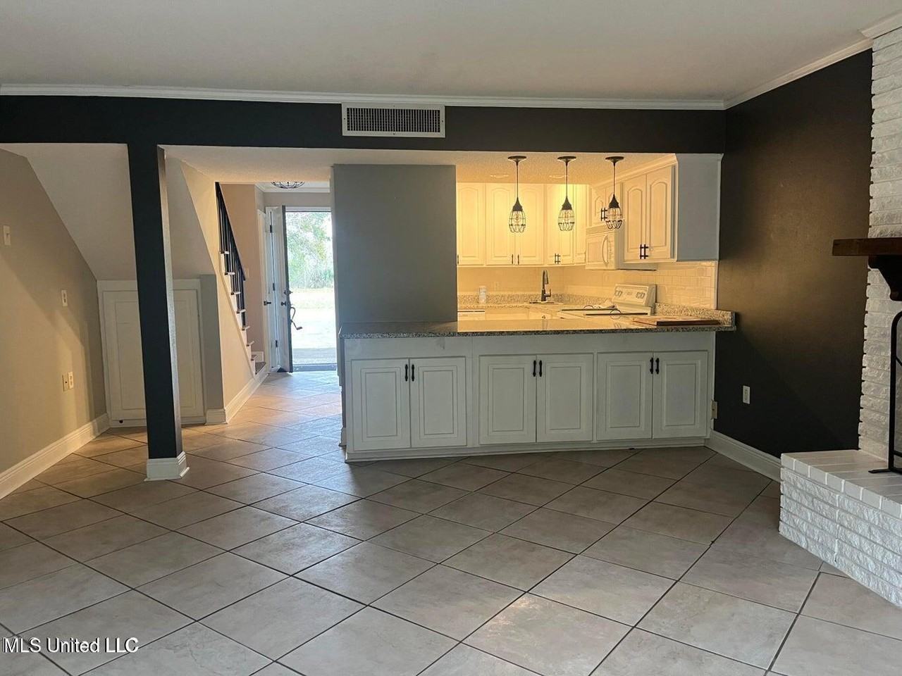 3310 Washington Ave - Photo 6 of 11