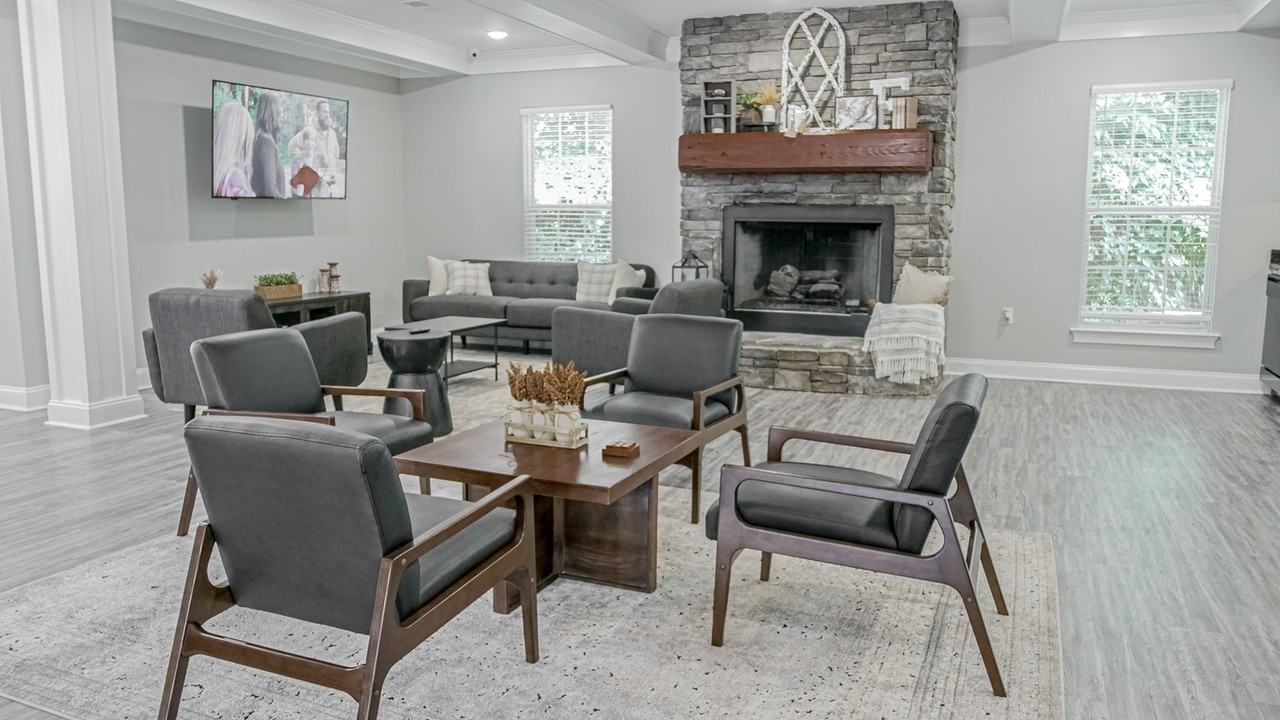 Foundry - Photo 6 of 19