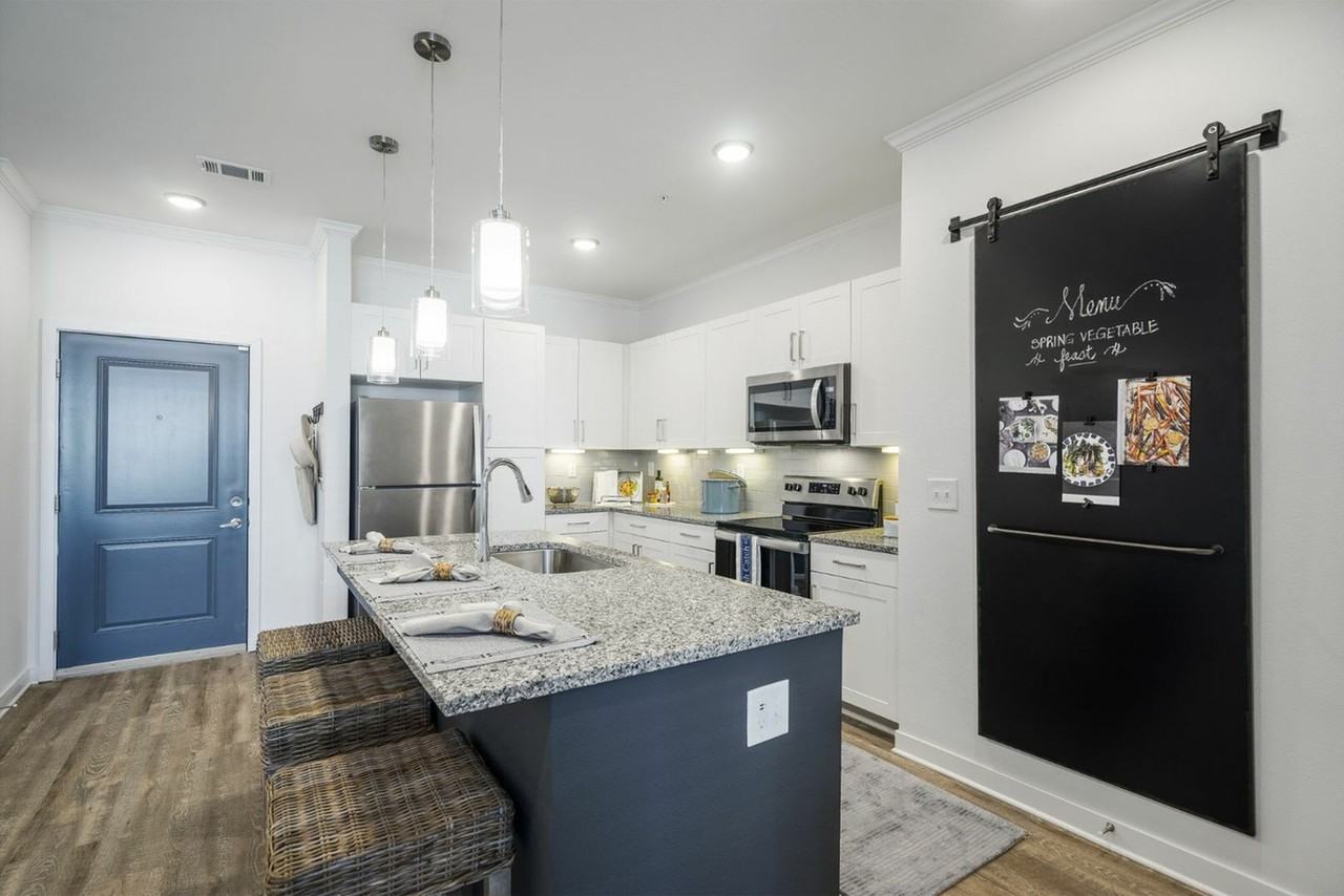 Seaview Apartments at Santa Rosa Beach - Photo 4 of 51